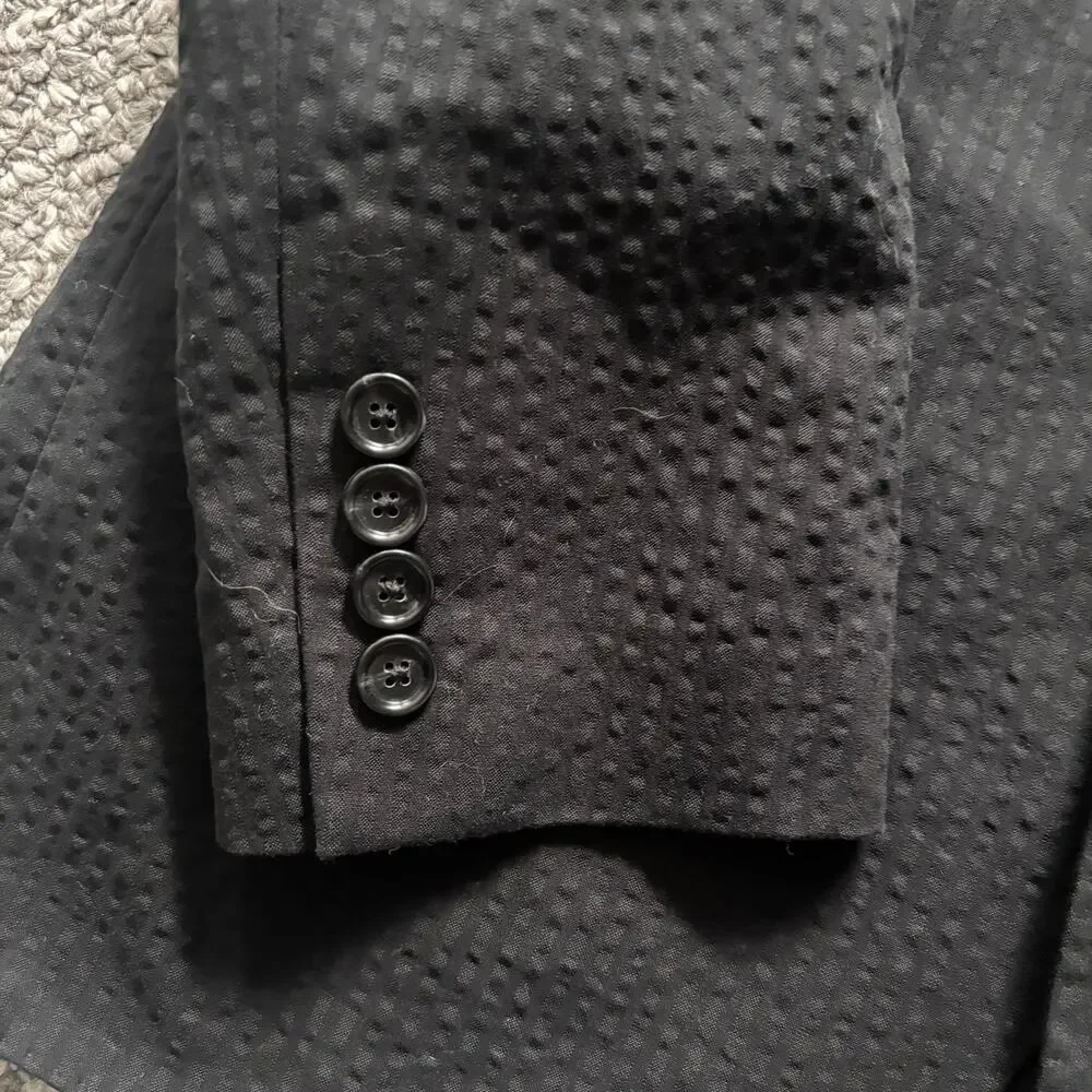 NWT J CREW LUDLOW BLACK SEERSUCKER SUIT SIZE 40